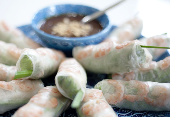 vietnamese summer rolls (goi cuon) with peanut sauce: an OCD tutorial